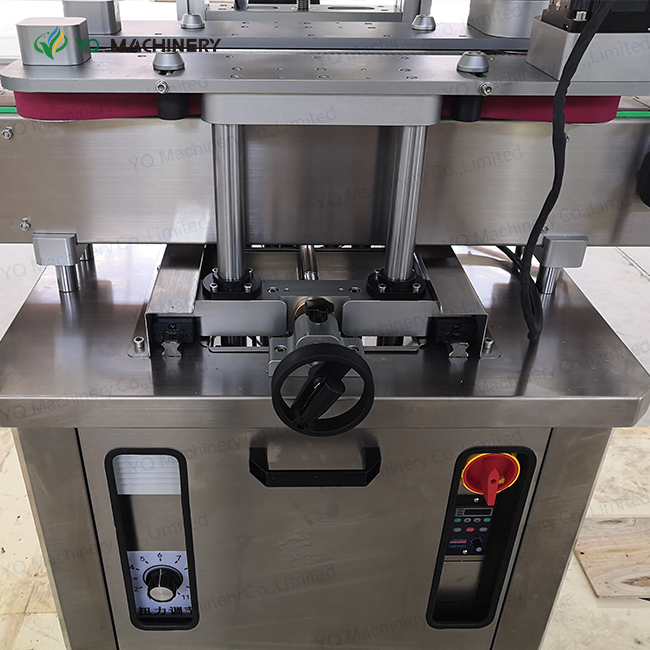 Four Wheel Capping Machine for Spray Trigger Lid Sealing Machine