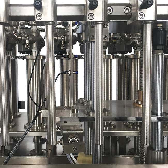 High-capacity Liquid Filling Machines 